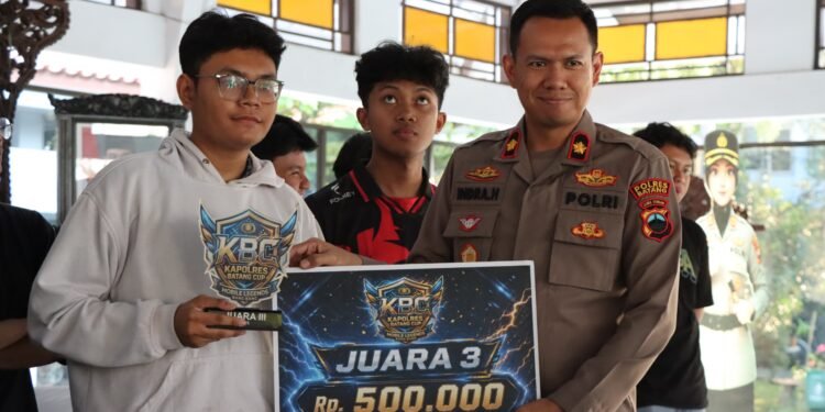 Ratusan Remaja Ramaikan Mobile Legends Kapolres Batang Cup 2026, Juara 1 dan 2 Melaju ke Tingkat Polda Jateng