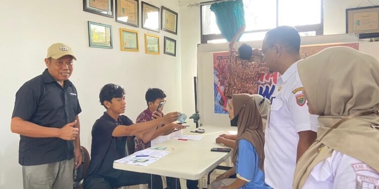 1.926 Warga Batang Terima BLT DBHCHT, Dinsos Pastikan Bantuan Tepat Sasaran