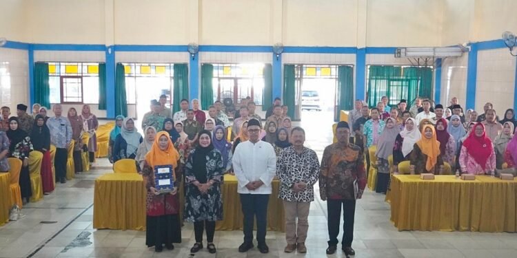 Bupati Batang Apresiasi Pengabdian 330 Anggota KORPRI Purna Tugas