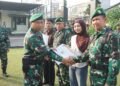 Komandan Kodim 0736/Batang Berikan Beasiswa Kepada Anak Anggota Berprestasi