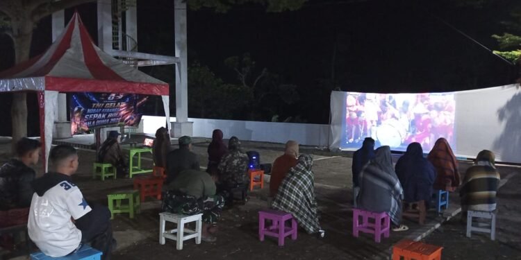 Jajaran Kodim 0736/Batang Gelar Nobar Babak Perempat Final Piala Dunia 2026 Bersama Masyarakat