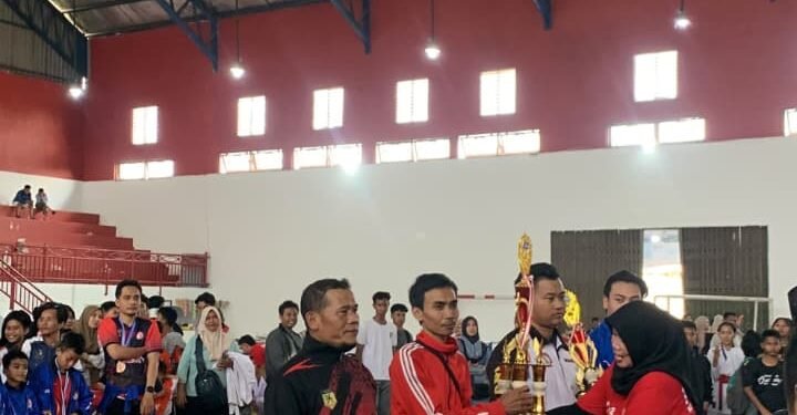 Borong 35 Medali, Tim Karate Bhayangkara Polres Batang Sabet Juara Umum 2 di Piala Walikota Pekalongan