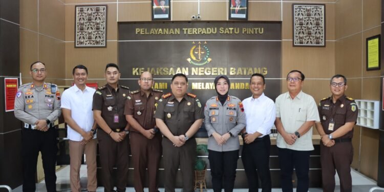 Perkuat Sinergitas Antar Penegak Hukum, Kapolres Batang Sambangi Kejaksaan Negeri untuk Jaga Kondusifitas Wilayah Batang