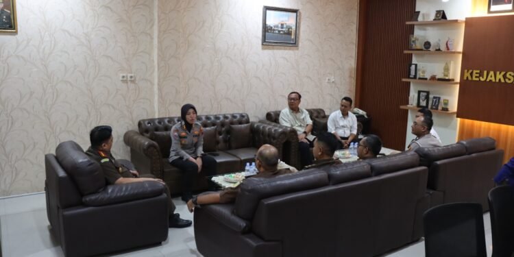 Perkuat Sinergitas Antar Penegak Hukum, Kapolres Batang Sambangi Kejaksaan Negeri untuk Jaga Kondusifitas Wilayah Batang