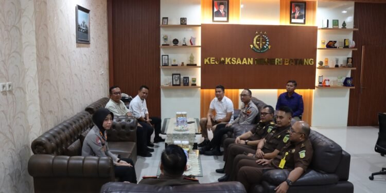 Perkuat Sinergitas Antar Penegak Hukum, Kapolres Batang Sambangi Kejaksaan Negeri untuk Jaga Kondusifitas Wilayah Batang