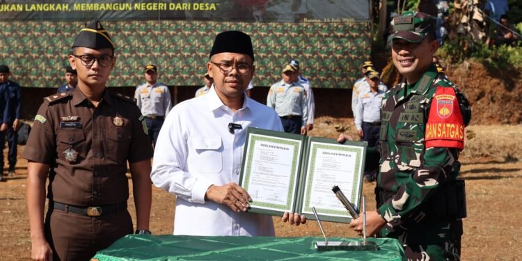 Bupati Batang Resmi Buka TMMD Sengkuyung Tahap III Desa Toso