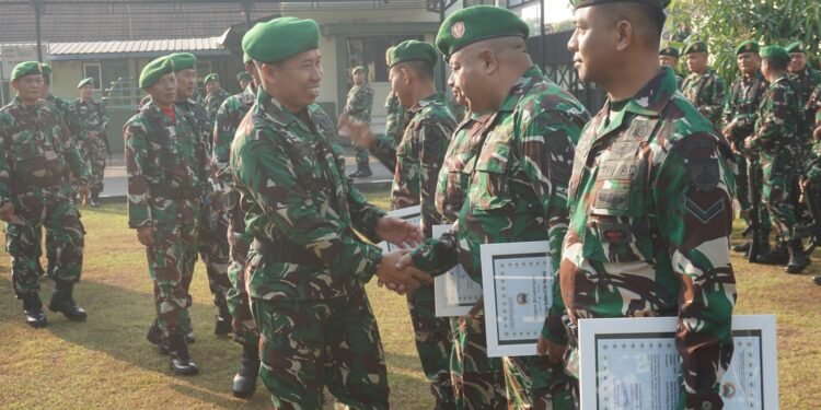 Anggota Pindah Satuan, Dandim Pimpin Langsung Tradisi Upacara Pelepasan