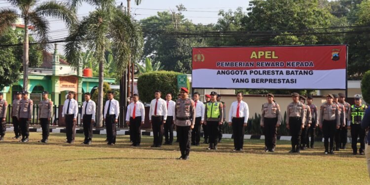 Borong Emas Karate hingga Gagalkan Tawuran, 5 Anggota Polresta Batang Diganjar Penghargaan Spesial!