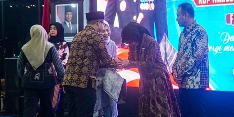 Bupati Batang Apresiasi Dedikasi AKBP Veronica Selama Menjabat Kapolres Batang