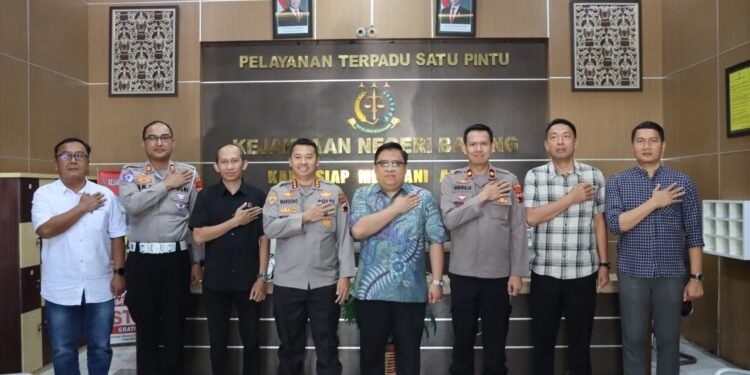 Hari Pertama Bertugas, Kapolresta Batang Kombes Pol Warsono Sowan ke Bupati dan Kejari Perkuat Sinergi Keamanan serta Investasi
