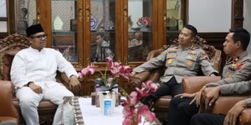 Hari Pertama Dinas, Kapolresta Sowan Bupati Batang
