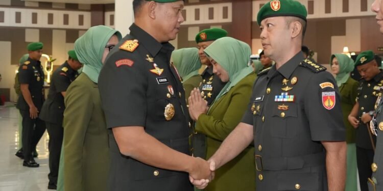 Amanah Berganti, Pengabdian Berlanjut, Pangdam IV/Diponegoro Pimpin Sertijab sejumlah Pejabat Kodam IV/Diponegoro