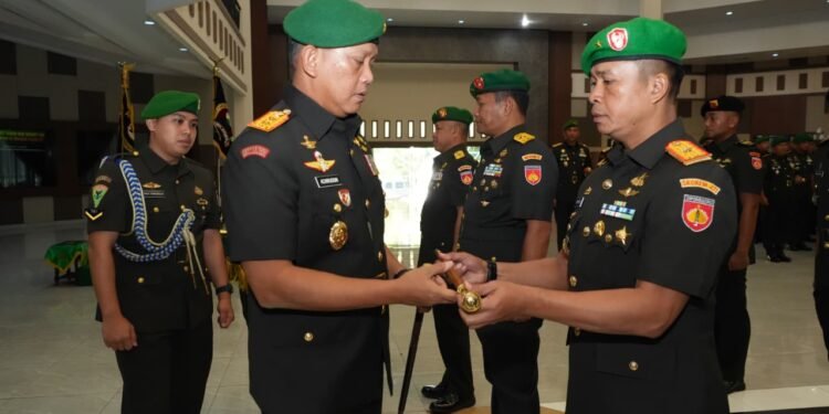 Amanah Berganti, Pengabdian Berlanjut, Pangdam IV/Diponegoro Pimpin Sertijab sejumlah Pejabat Kodam IV/Diponegoro