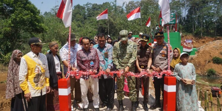 Impian Warga Desa Tambahrejo Akhirnya Terwujud, Jembatan Perintis Garuda Diresmikan