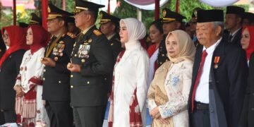Pangdam IV/Diponegoro Hadiri Upacara HUT ke-81 RI, Semangat Kemerdekaan Menggema di Simpang Lima