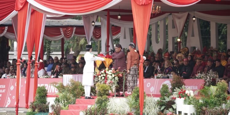 Pemkab Sleman Gelar Upacara HUT ke-81 RI di Lapangan Denggung, Gaungkan Keragaman Nusantara