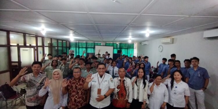 Kesbangpol dan Bawaslu Kota Magelang Gelar Seminar Pendidikan Politik Bagi Pemilih Pemula