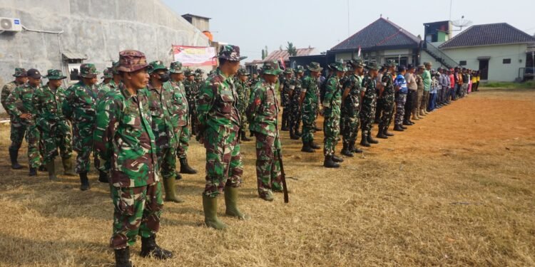Kodim Batang Gelar Karya Bakti, Dalam Rangka HUT Ke-81 RI dan HUT Ke-76 Kodam IV/Diponegoro