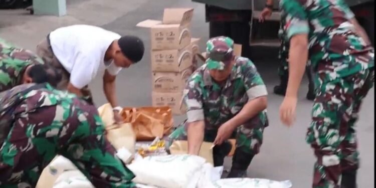 Kumpulkan Bantuan Logistik dan Obat-obatan Kodim 0736/Batang Bantu Korban Gempa NTT