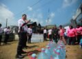 Sambat Desa, Kapolresta Batang Sambangi Warga Pacet Bawa Bantuan dan Layanan Kesehatan