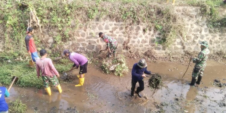Babinsa Bersama Forkopimcam Gelar Akberdes Dan Sosialisasi Kesehatan