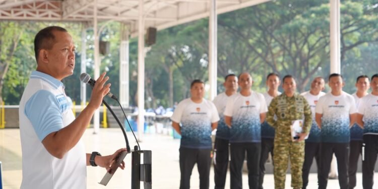 Pangdam IV/Diponegoro Apresiasi Pamen Berprestasi dalam Lomba Menembak dan Renmil