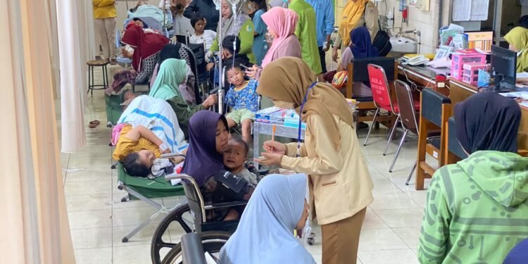 RSUD Batang Gerak Cepat Tangani 20 Warga Keracunan