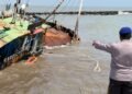 Kapal Tunda Sarden Kandas di Dermaga Batang Polairud: Tidak Ada Korban Jiwa
