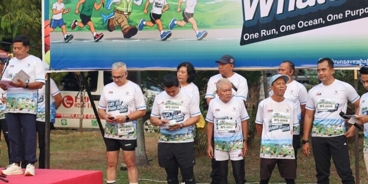 Dandim 0736/Batang Turut Ramaikan Kegiatan Even Bhimasena Run For Whale Shark 2026