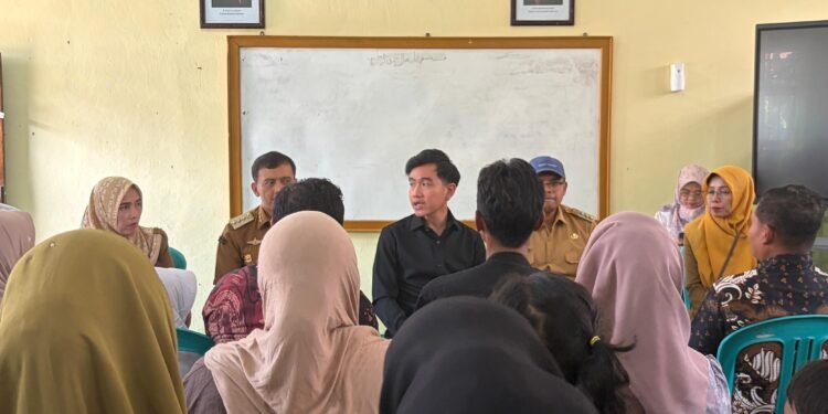 Memahami Kekhawatiran Orang Tua Siswa, Wapres Pastikan Penanganan Optimal Bagi Korban Keracunan Makanan di Batang