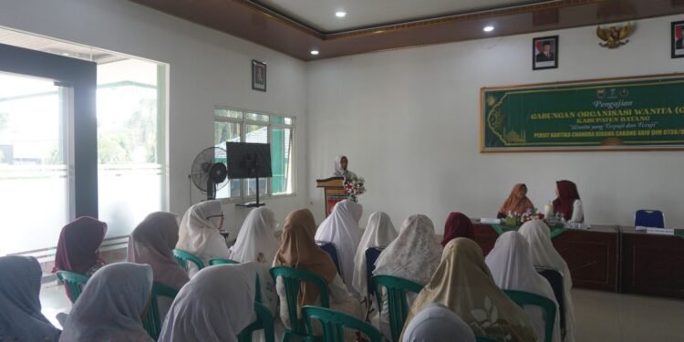 Gabungan Organisasi Wanita (GOW) bersama Persit Kartika Chandra Kirana Cabang XXIV Kodim 0736/Batang Gelar Doa Bersama