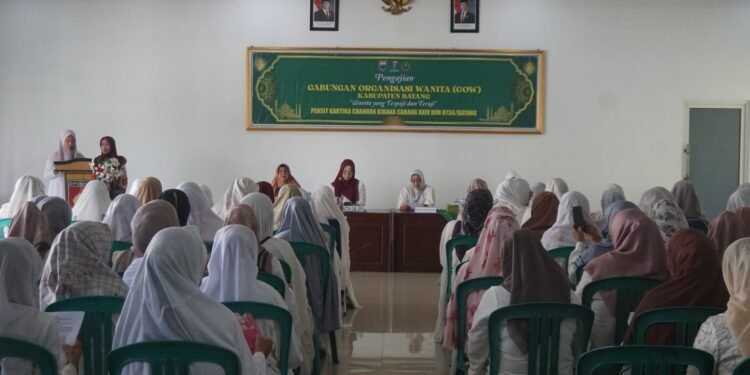 Gabungan Organisasi Wanita (GOW) bersama Persit Kartika Chandra Kirana Cabang XXIV Kodim 0736/Batang Gelar Doa Bersama