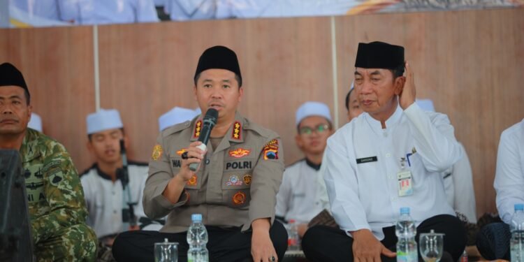Pelajar Bersholawat di Batang Jadi Momentum Tanamkan Cinta Rasul dan Bentuk Generasi Hebat