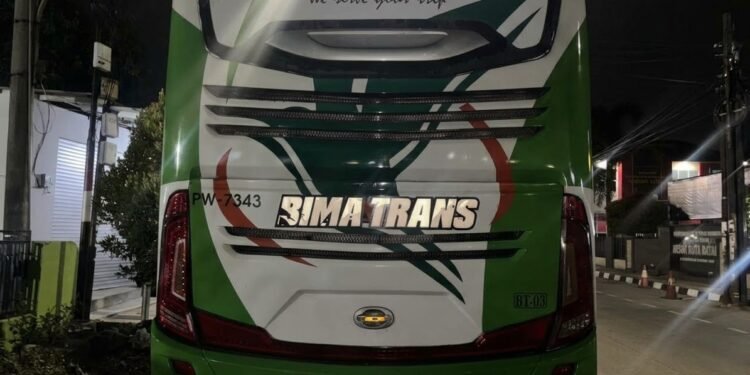 Polisi gerak Cepat tangani Bus Tim Persib Bandung U-18 Diserang Oknum Suporter di Rest Area 360 Batang, Kaca Pecah hingga Barang Hilang