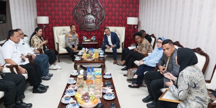 Ungkap Penipuan Siber Lintas Negara, Ditressiber Polda Jateng Terima Apresiasi FBI