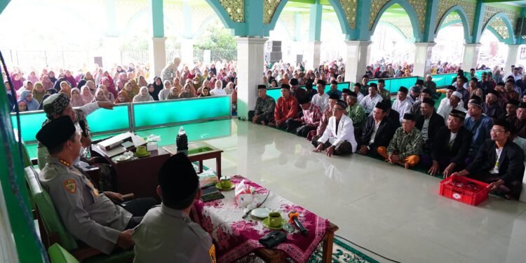 Sinergi Polisi dan Masyarakat Batang: Kapolresta Gandeng Ulama hingga Warga Berantas Tawuran dan Bullying.
