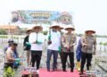 Polda Jateng dan Pemkab Batang Tanam Mangrove, Perkuat Green Policing Hadapi Ancaman Rob